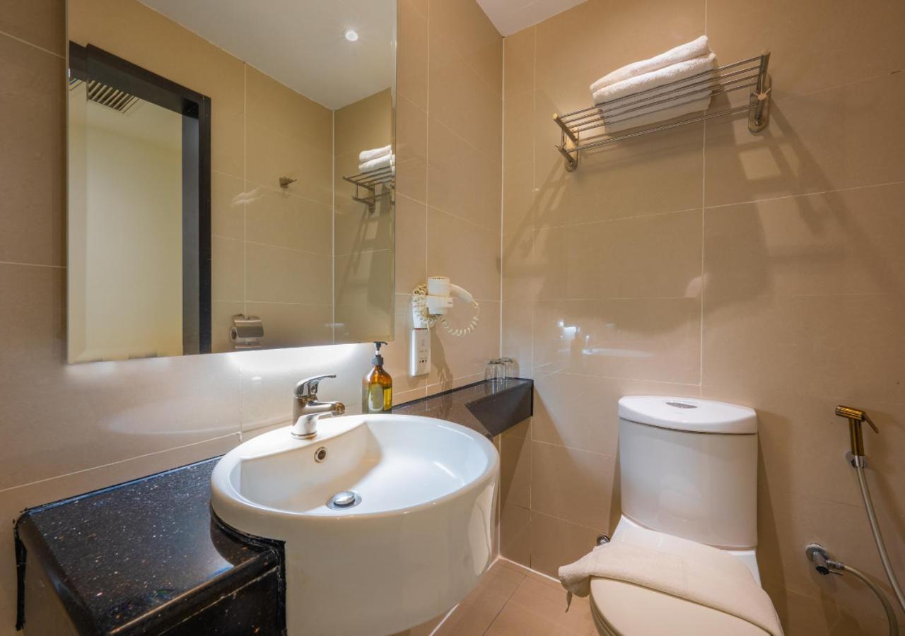 Greystone Centrestage Pj Hotell Petaling Jaya Exteriör bild